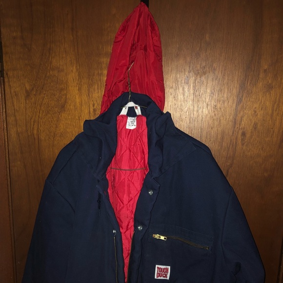 Never worn,covers full body,pockets & sippers for limbs, use of ur a farm boy - Picture 4 of 6